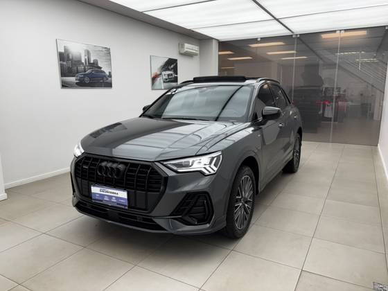 AUDI Q3 2.0 40 TFSI GASOLINA PERFORMANCE BLACK QUATTRO TIPTRONIC AUDI Q3 2.0 40 TFSI GASOLINA PERFORMANCE BLACK QUATTRO TIPTRONIC